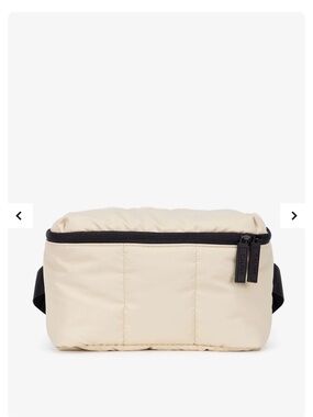 EUC ! Calpak Men’s Cream Belt Bag with Black Trim